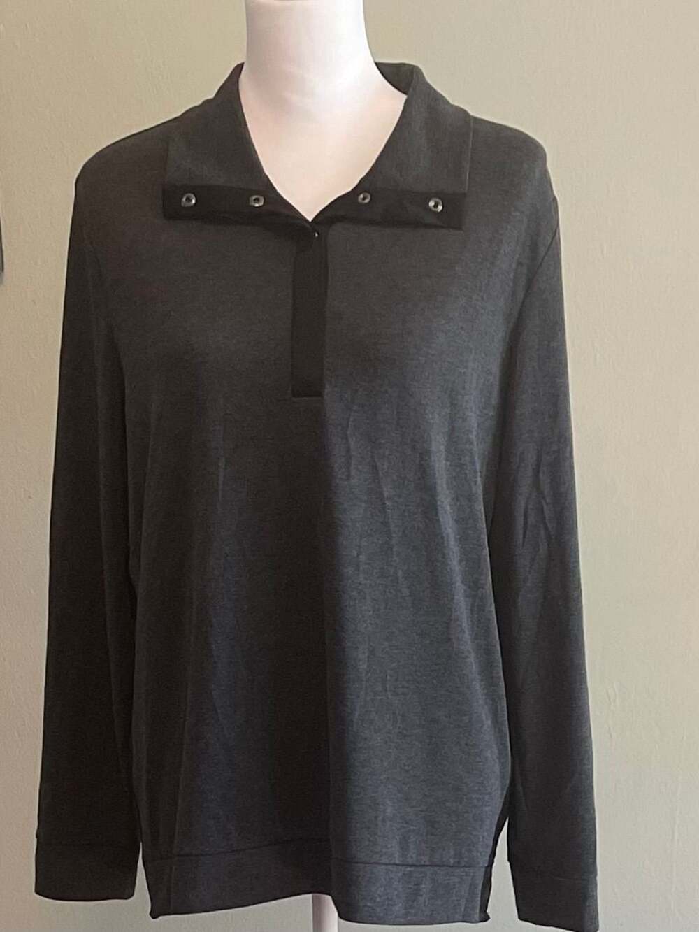 Chico's Zenergy Workwear Mock neck Pullover, Satin Trim, ComfortCore Sz. XL